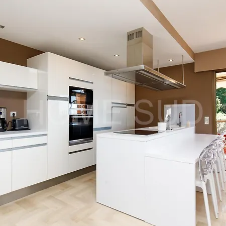 Palatine *