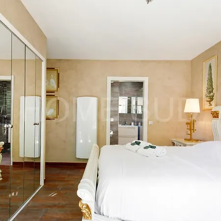 Palatine Apartman *